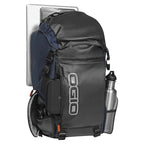 OGIO OGIO Throttle Backpack – side view